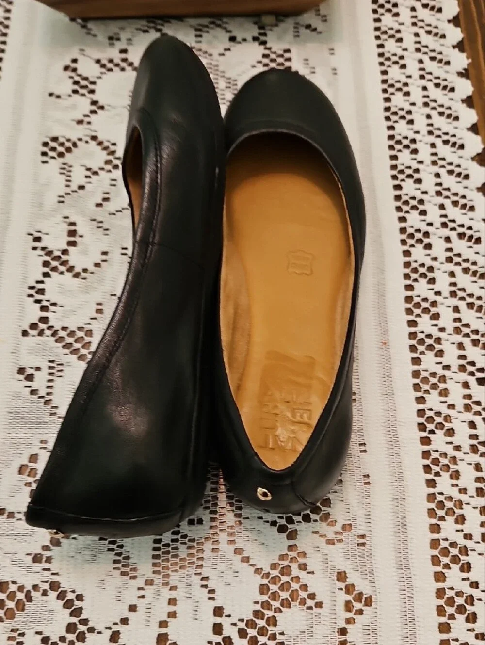 NATURALIZER Womens Black Brittany Round Toe Slip On Leather Ballet Flats